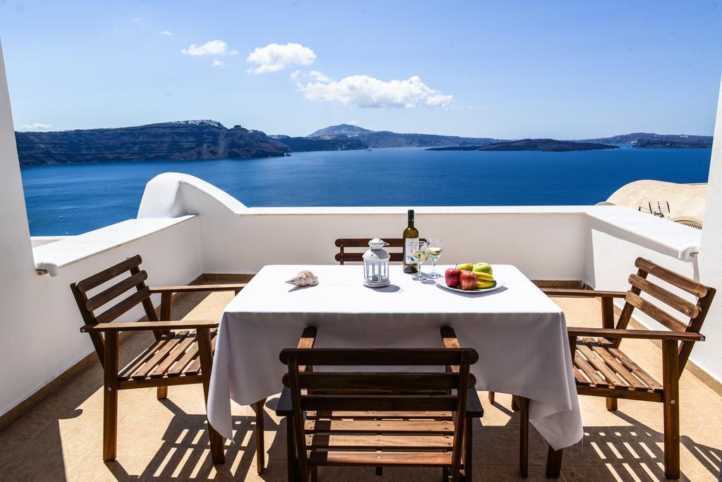 Top Oia Room photo